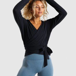 Black Wrap-Sweater - Gymshark